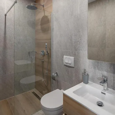 Beautiful In With Jacuzzi * Medulin